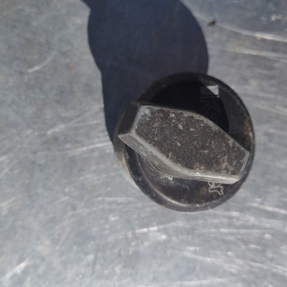 VintageFord& Chrysler Ignition Metal Keys and Lock Set - Picture 4 of 4